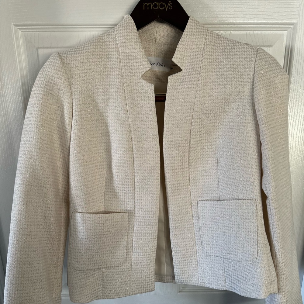 Divine, pearl Calvin Klein blazer and skirt - size 8P, but fits more like 4/6